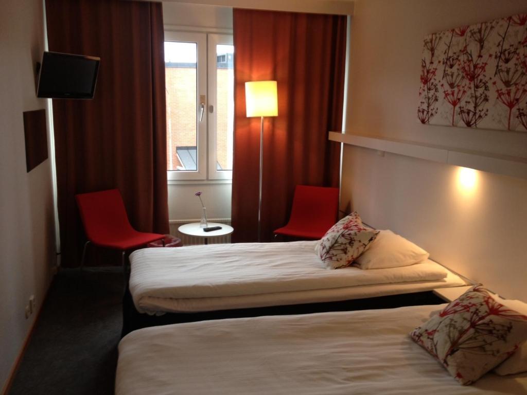 Kumla Hotel Cameră foto
